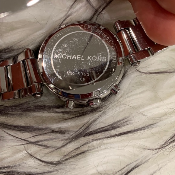Michael Kors Women’s Watch - Picture 5 of 5